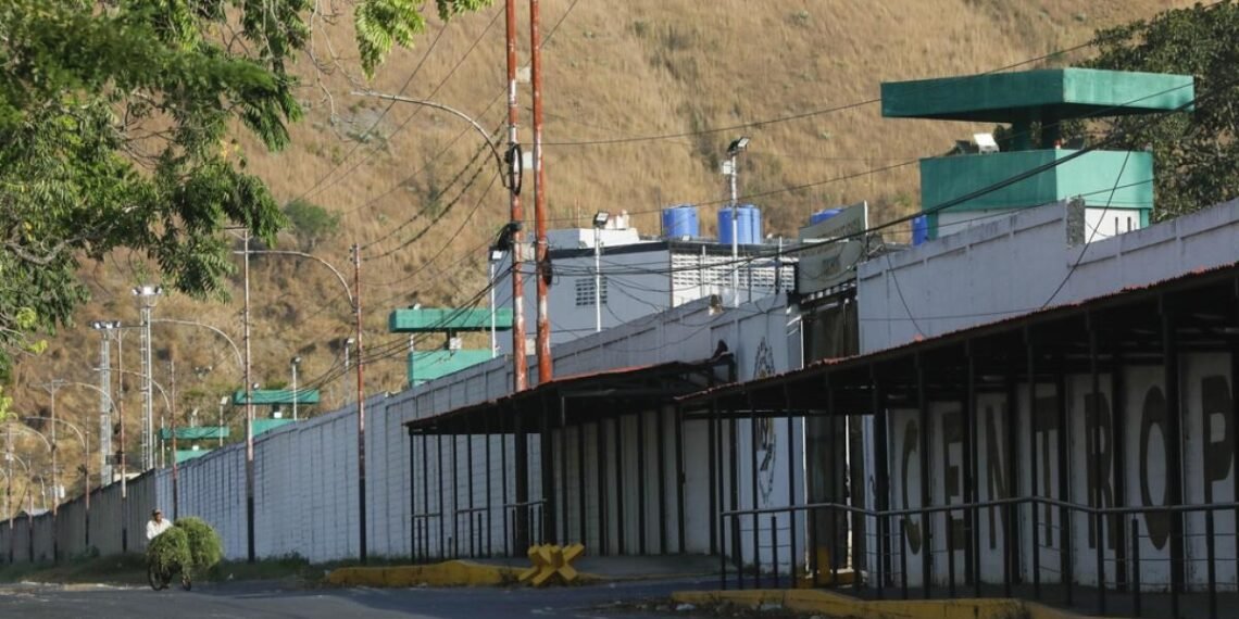 Salen a la luz primeras imágenes de excarcelados de Tocorón (VIDEO)