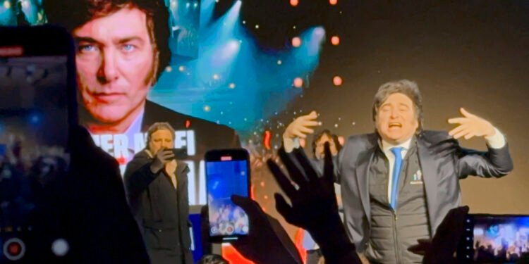 Milei se celebra a sí mismo junto con sus seguidores en “el evento más antizurdo del mundo”