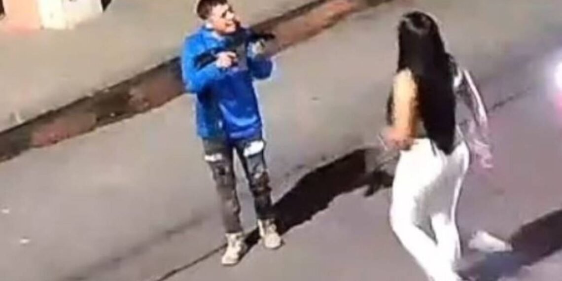 Un hombre asesina a su ex pareja con un fusil en Jalisco y el crimen queda registrado en un  vídeo viral que indigna a México