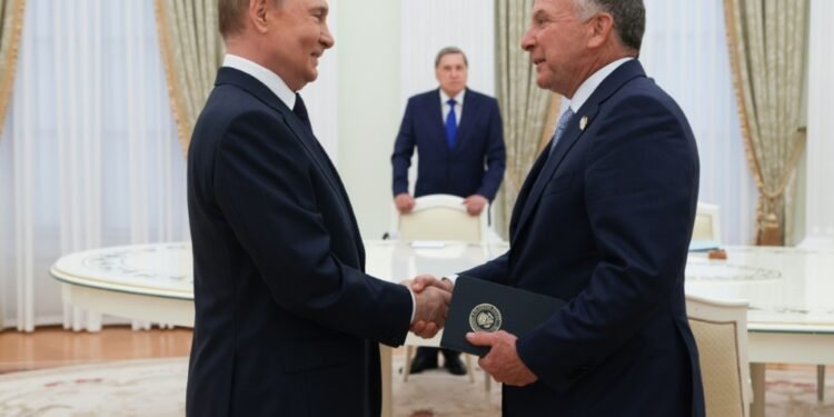 Donald Trump se plantea una reunión con Putin “muy pronto” para poner fin a la guerra