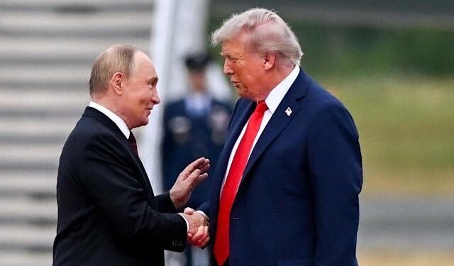 En una cumbre de alto riesgo, Trump parece haber cedido, no Putin