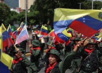 Maduro amplía sus poderes con un nuevo estado de excepción para hacer frente a “la agresión de Estados Unidos”
