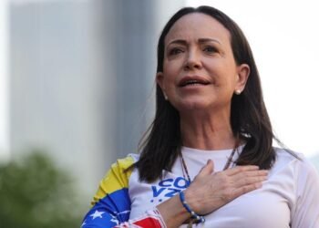 María Corina Machado pidió al papa León XIV interceder por los presos políticos en Venezuela