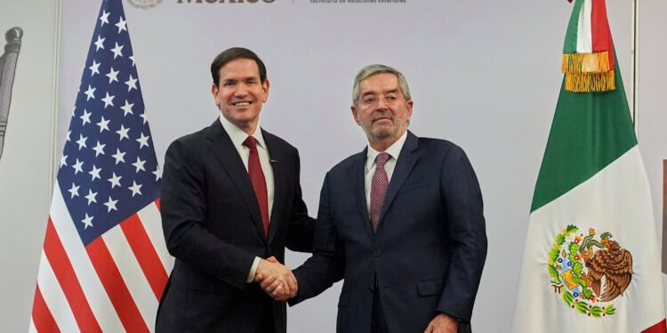 Rubio impone en México la narrativa de Trump en plena escalada regional