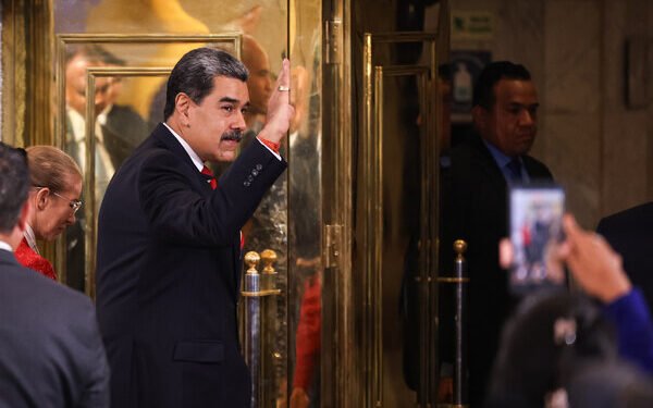 Trump y Maduro, en pie de guerra