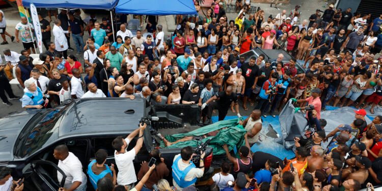 La matanza policial en Brasil reaviva el debate sobre cómo combatir el crimen organizado en América Latina