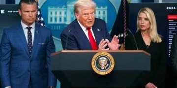 Trump convoca a 800 generales y almirantes para implicarles en la lucha contra los «enemigos domésticos», la «plaga interna» en EEUU y la «izquierda lunática»