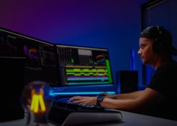 Cristian Noguera: el editor venezolano que pasó de ganar premios a ser jurado internacional en galardones