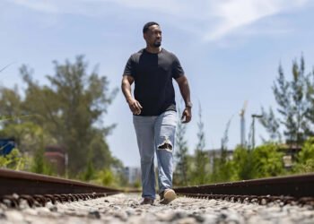 Atormentado por Brightline: Un conductor consiguió el trabajo de sus sueños. Entonces la gente empezó a morir