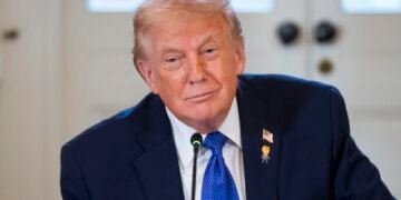 Senado de EE UU rechazó la resolución que buscaba impedir a Trump usar fuerza militar en Venezuela