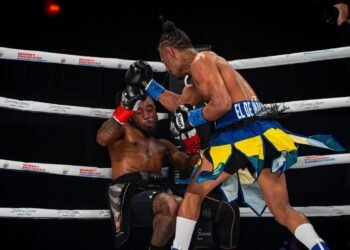 VIDEO: El brutal nocaut que propinó el venezolano Lorenzo Parra para arrebatarle el título al estadounidense Elijah Pierce