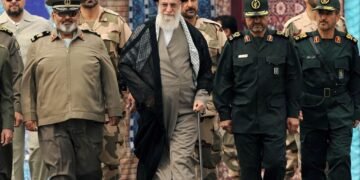 La Guardia Revolucionaria iraní prometió vengar la muerte de Jamenei