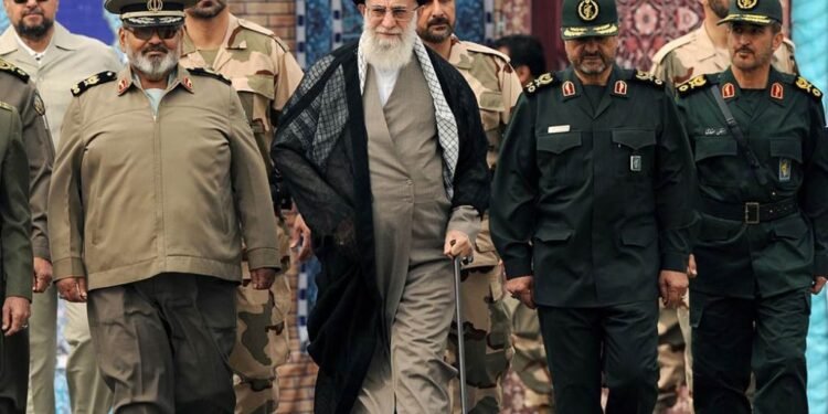 La Guardia Revolucionaria iraní prometió vengar la muerte de Jamenei