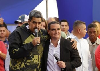 Trump en Doral: Cuba en sus últimos momentos de vida, Delcy Rodríguez está “de maravilla”