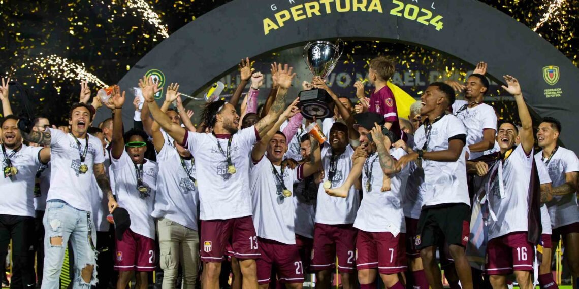 Carabobo superó a Puerto Cabello y se coronó campeón del Torneo de Apertura