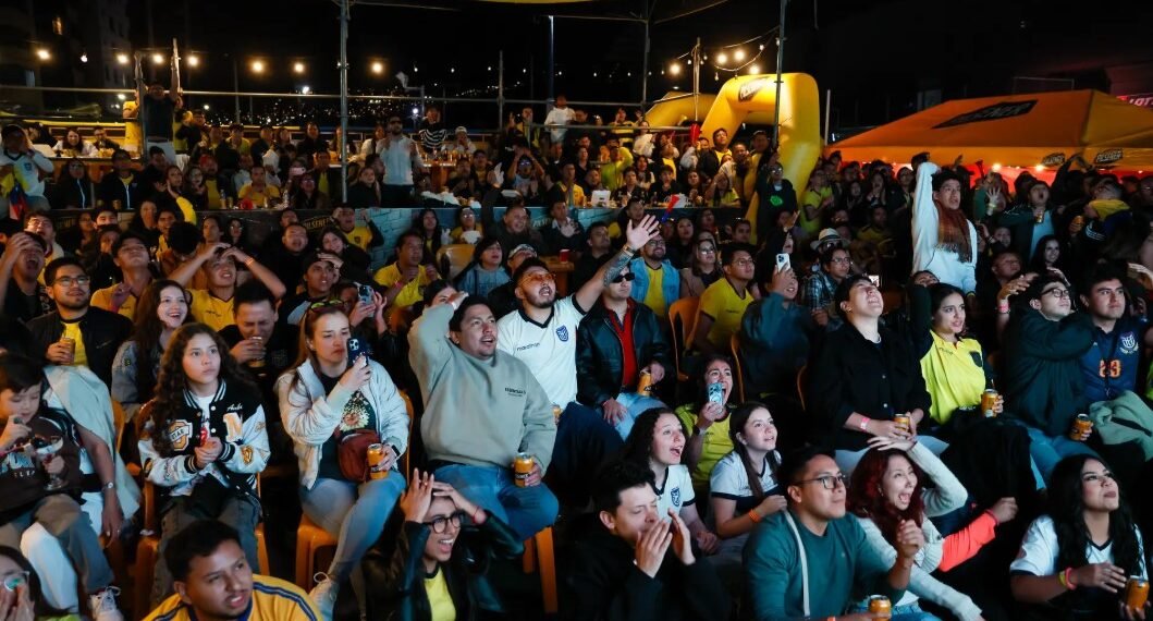 Horror en pleno partido del Mundial: una menor falleció tras ataque de sicarios adolescentes en Ecuador