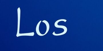 Los sindicatos piden equiparar las condiciones laborales de los bomberos forestales que se enfrentan a los incendios en España